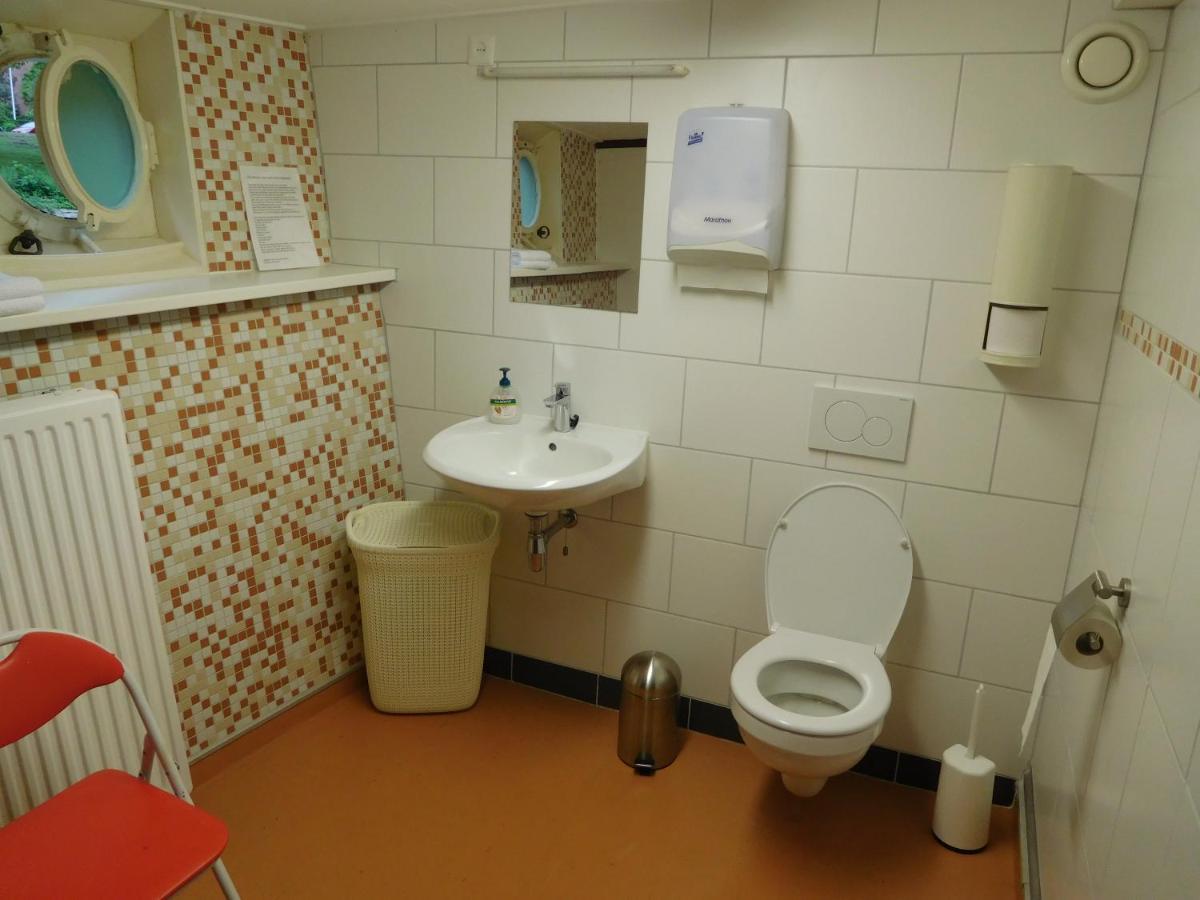Bed and Breakfast De Logeerboot Dordrecht Exterior foto