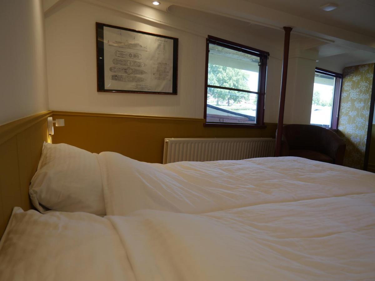 Bed and Breakfast De Logeerboot Dordrecht Exterior foto